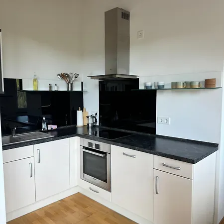 Stilvolle In Ruhiger Lage Apartment *